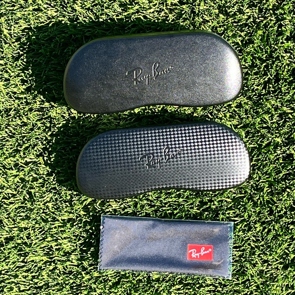2 Ray-Ban Glasses Cases + 1 Cleaning Cloth
